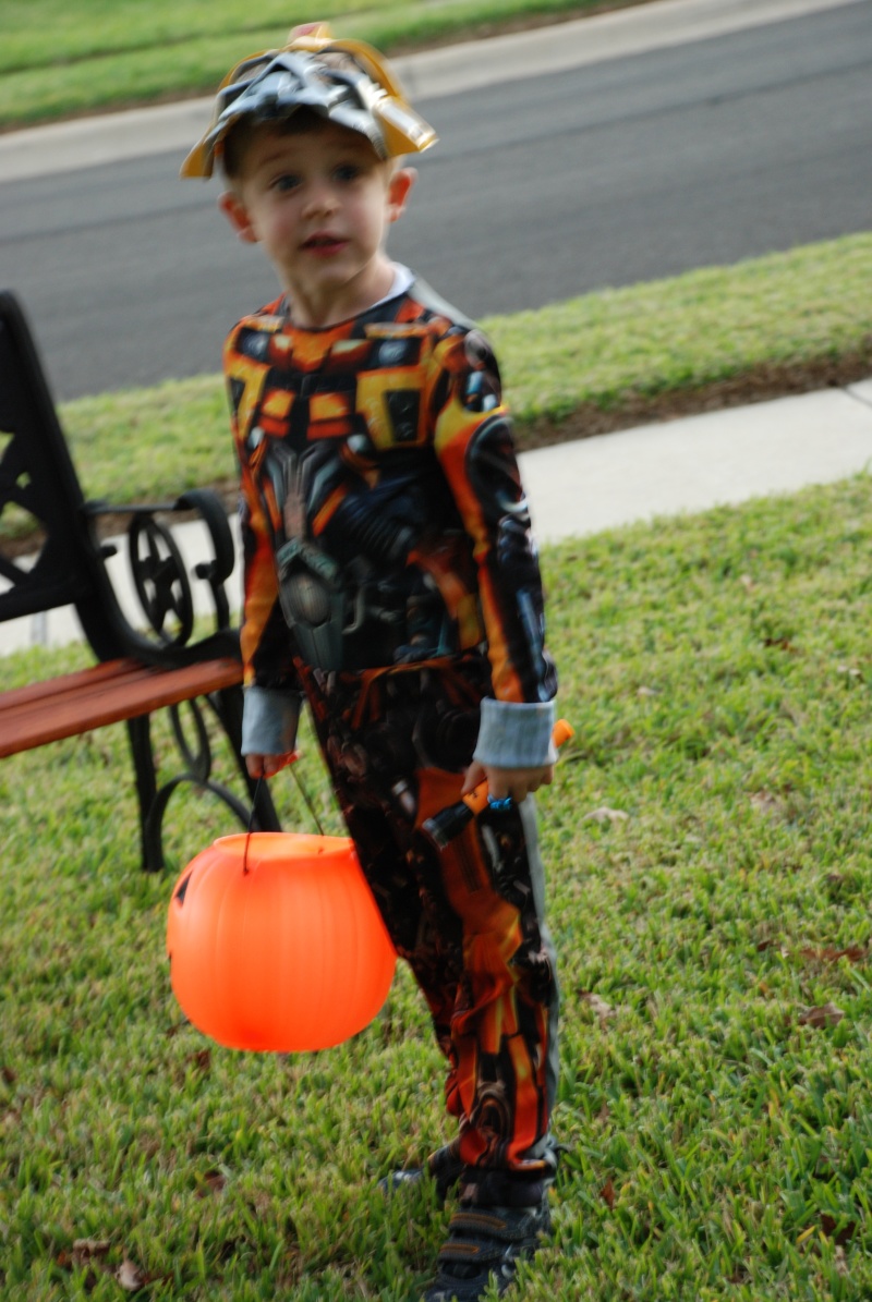 2009-10-31-05 HALLOWEEN IAN SYDNEY.jpg